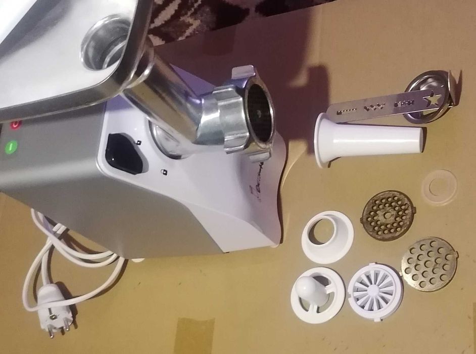 Vand mașină electrică de tocat carne