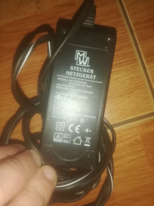 Încărcător 12v,24v,35v