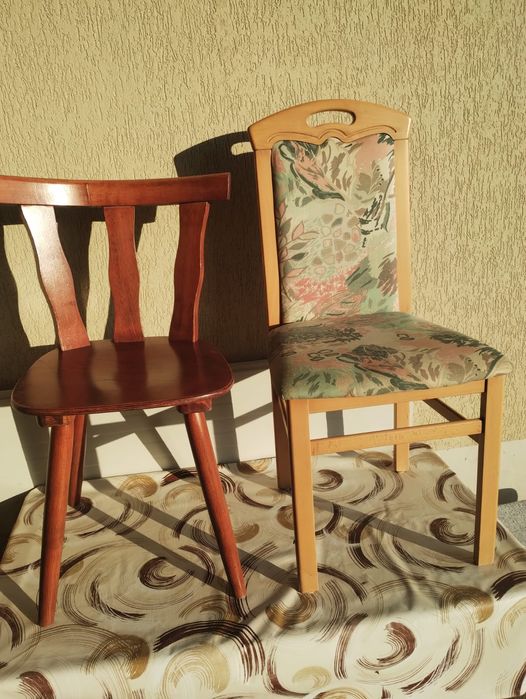 Vând set de 4 scaune bucătărie tapițate