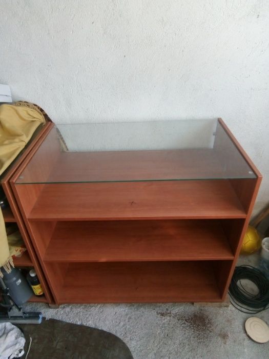 Витрина 2 бр. За бельо.