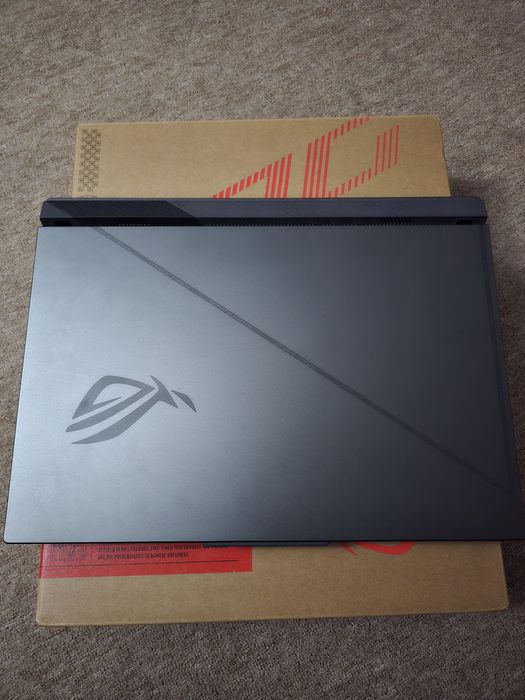 Laptop Gaming ASUS ROG Strix G16 – i7-13650HX / RTX 4050