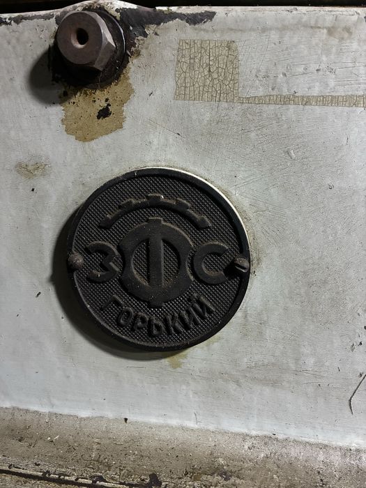 Станок фрезерный по метало обработке