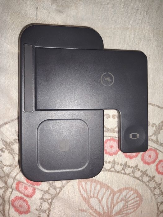 Încărcător wireless 3 in 1 pentru telefon smartwach sau căști