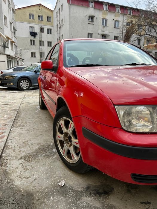 Volkswagen Bora 2001 benzină, 1.294 € — imagine 4