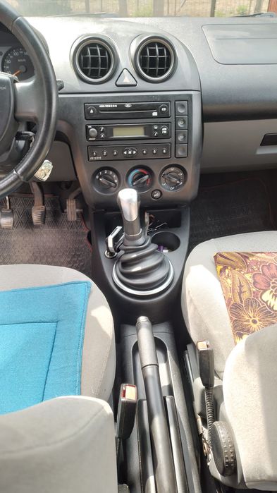 FORD Fiesta 2002 — imagine 2