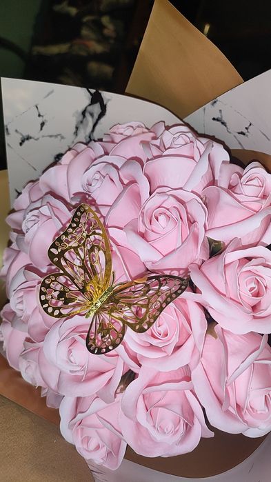 Buchet de trandafiri din săpun parfumați