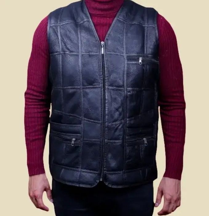 Жилеты из натуральной кожи и натурального меха.