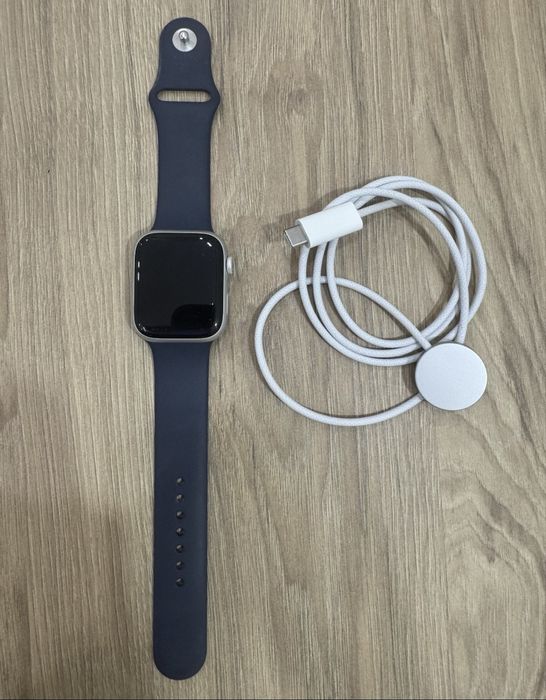 Продам Apple Watch Series 9 Silver 45mm