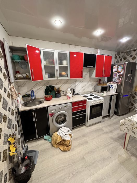 Продам кухонный  гарнитур