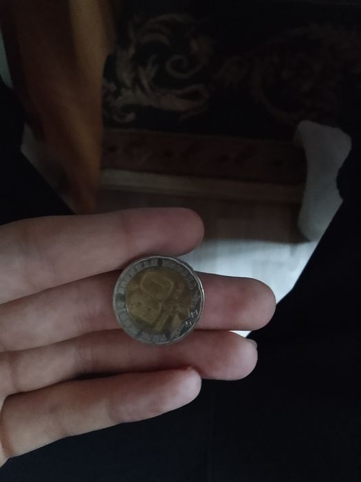 Продаю монету на 80леь