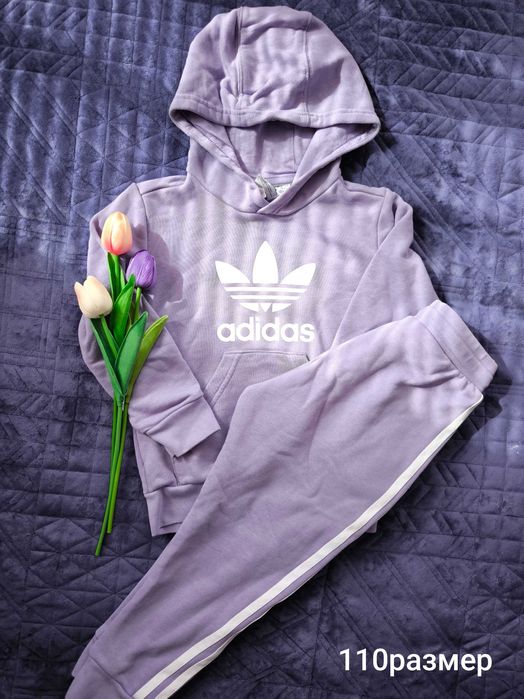 Оригинални Adidas екипи за момиче