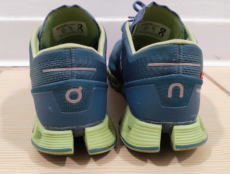 Pantofi sport On Cloud, marimea 37 (23 cm)