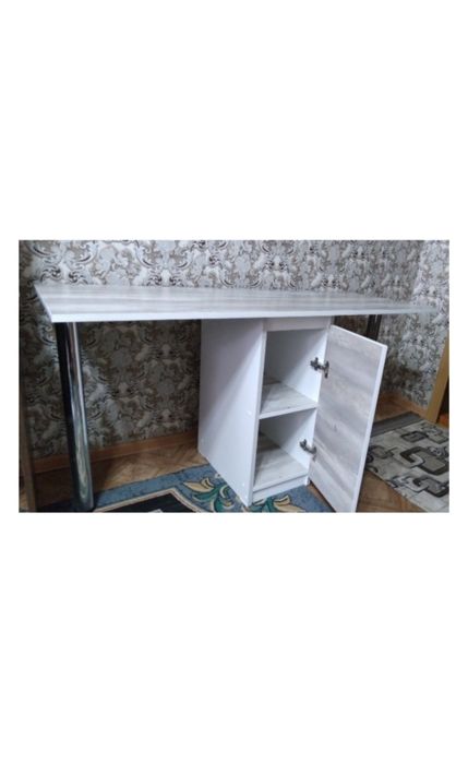 Продам письменный стол