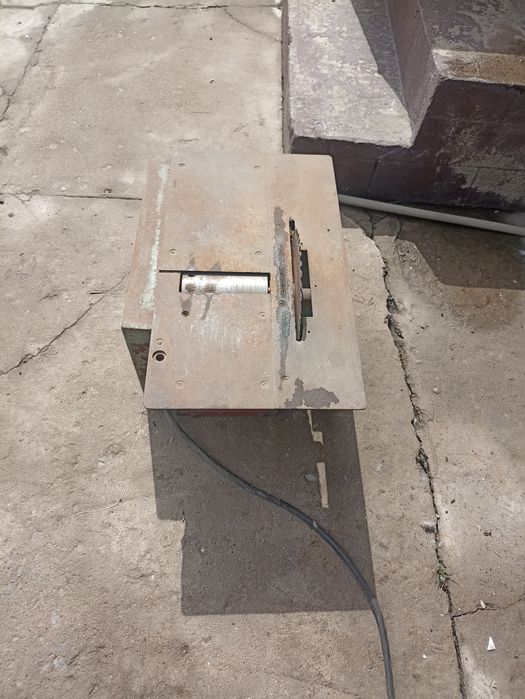 Продам деревообрабатывающий станок