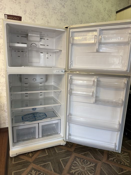 Холодильник Samsung (B/U)