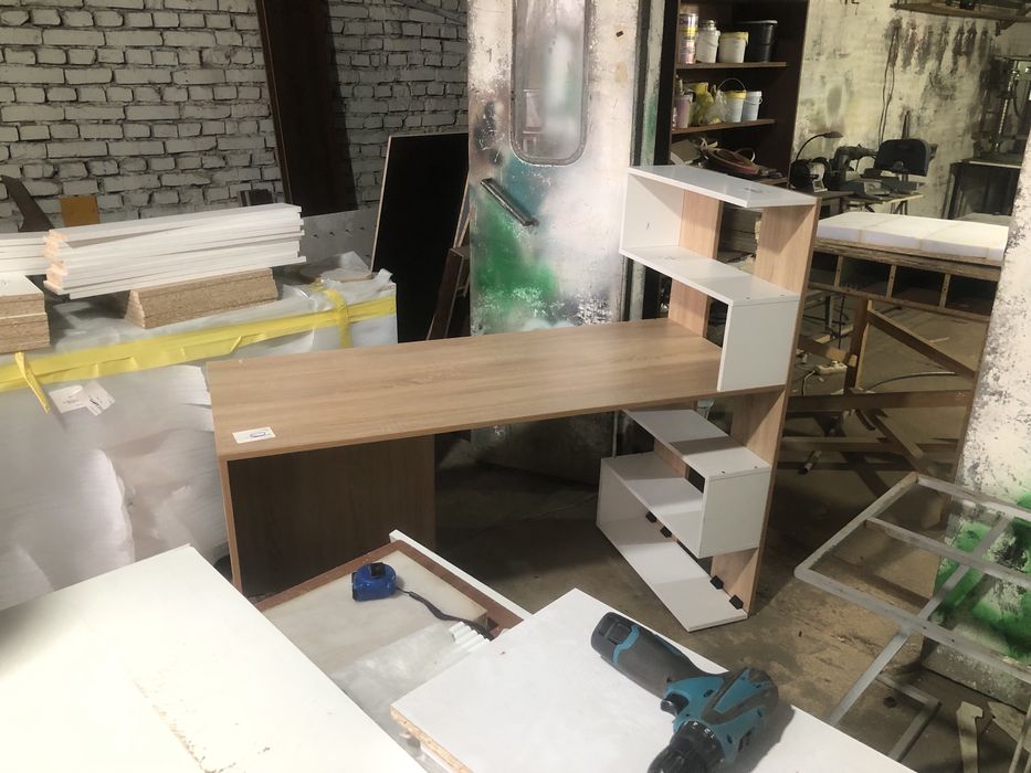 Стол первоклассника для уроков