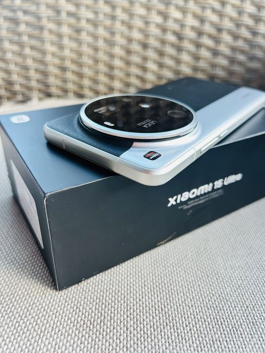 Xiaomi 15 Ultra 512GB Silver Chrome 16GB RAM cutie Bon fiscal ! Factura ! Garantie !