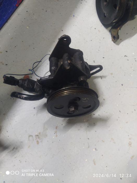 Гур насос Тойота Камри 5s 2.2 объем