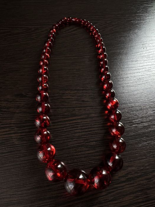 Янтарные бусы «Пламя»