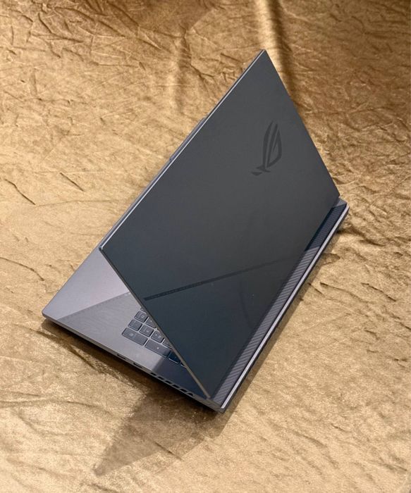 Asus Rog Strix G 18