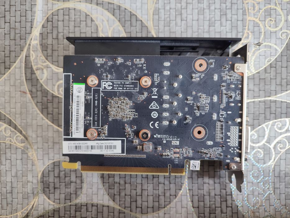Продам видеокарту gtx 1650 4gb