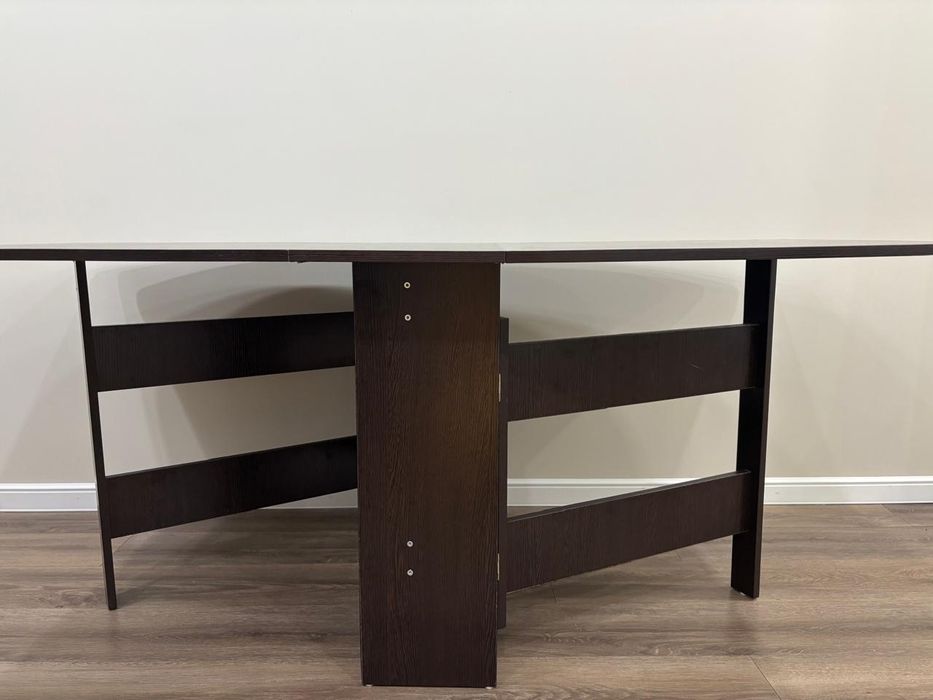 Продам стол- книжку