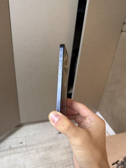 Iphone 12 с гарантией