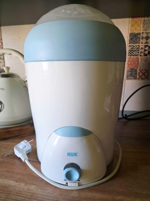 Sterilizator biberoane/tetine marca Nuk