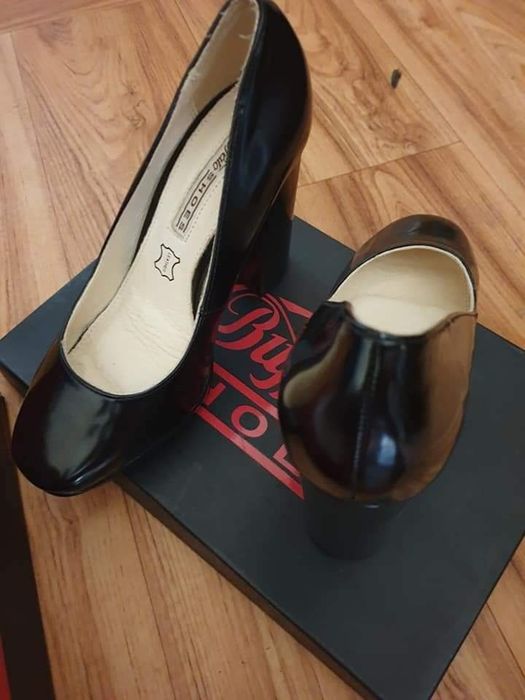 Нови дамски обувки