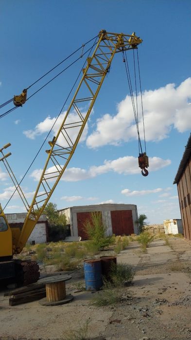 Гусеничный кран РДК-250-3