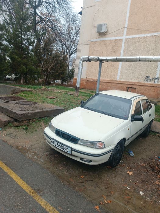 Продается нексия 1 2008 года Донс 1.5 метан газ