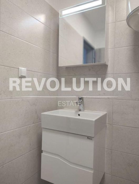 Дава се под наем Двустаен апартамент в Варна, Колхозен пазар - 60 кв.м за 535 € - Снимка #7