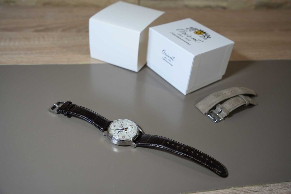 Ceas Bambino editie limitata 75th Anniversary automatic Sun & Moon