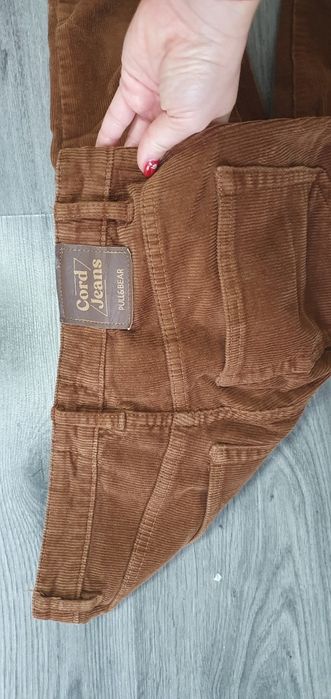 Панталони от рипсено кадифе XS Pull&Bear 34