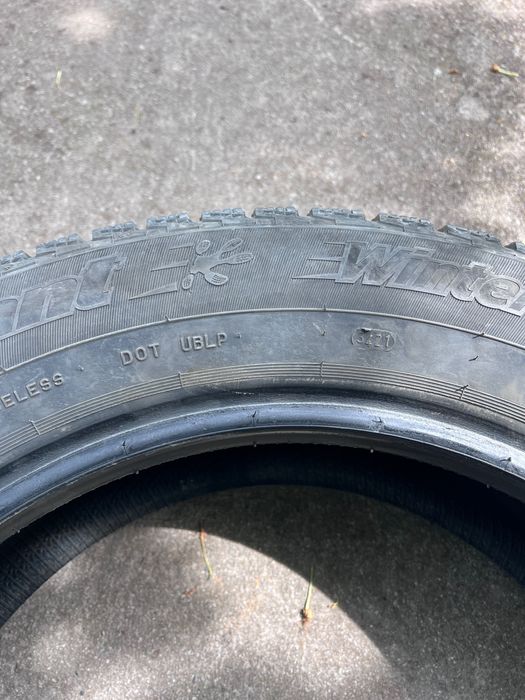 Зимни гуми 225/60 R18 - 4 бр.