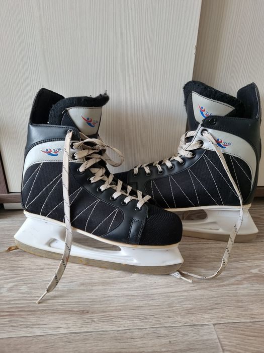 Коньки мужские, продаются в хорошем состоянии