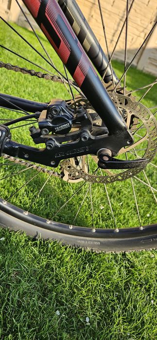 Bicicleta GHOST, cadru M, roti de 29