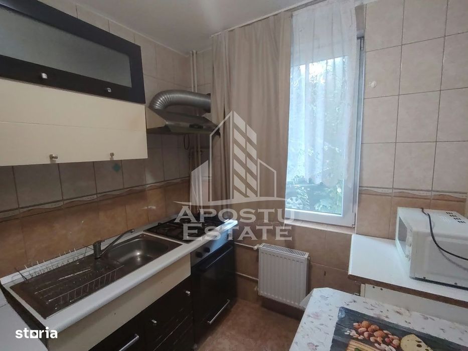Apartament cu 3 camere de închiriat - Zona Ultra Centrala Timisoara