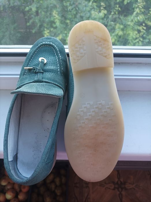 Туфли -лоферы р.35