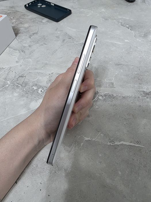 Xiaomi Redmi note 12 pro+