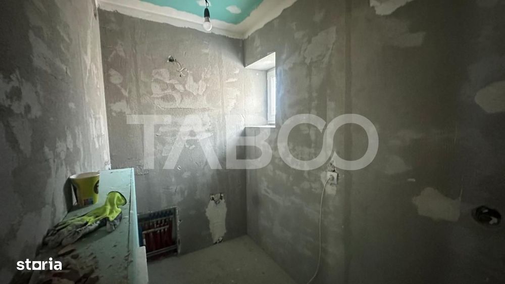 Casa 4 camere  de tip duplex 140 mpu 2 bai zona Veterani in Sibiu