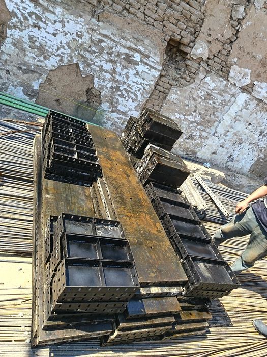 Kalona rigel opalubka stoyka lesa