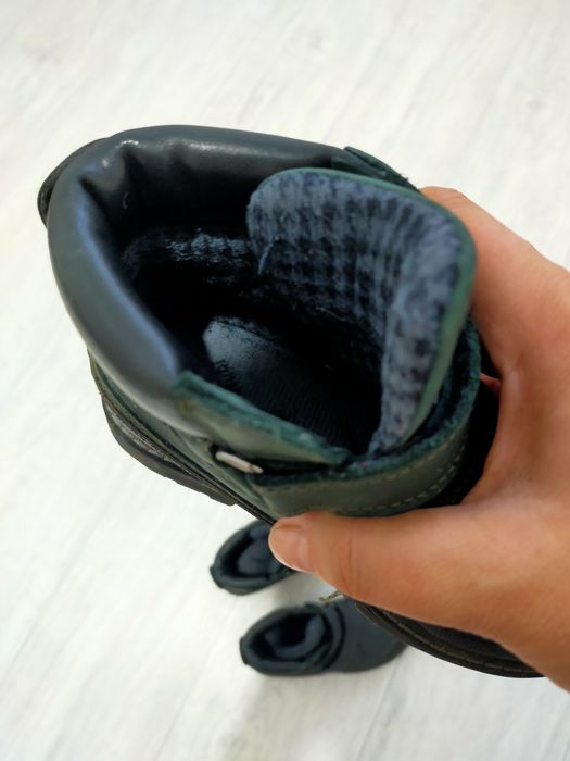 Продам демисезонные сапожки