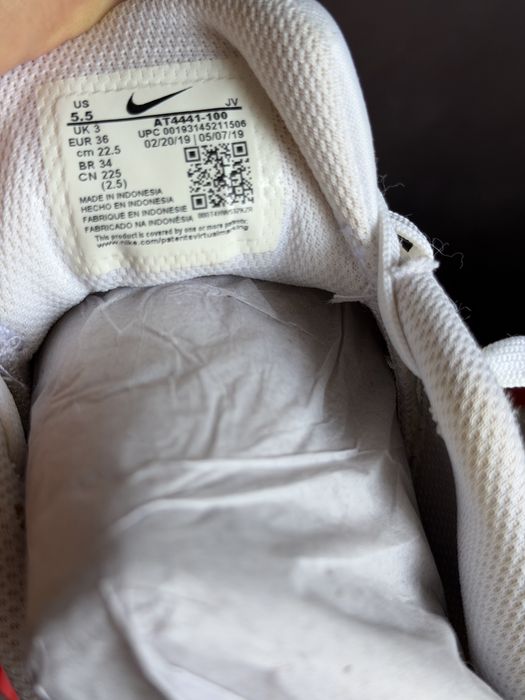 Adidasi Nike pentru femei