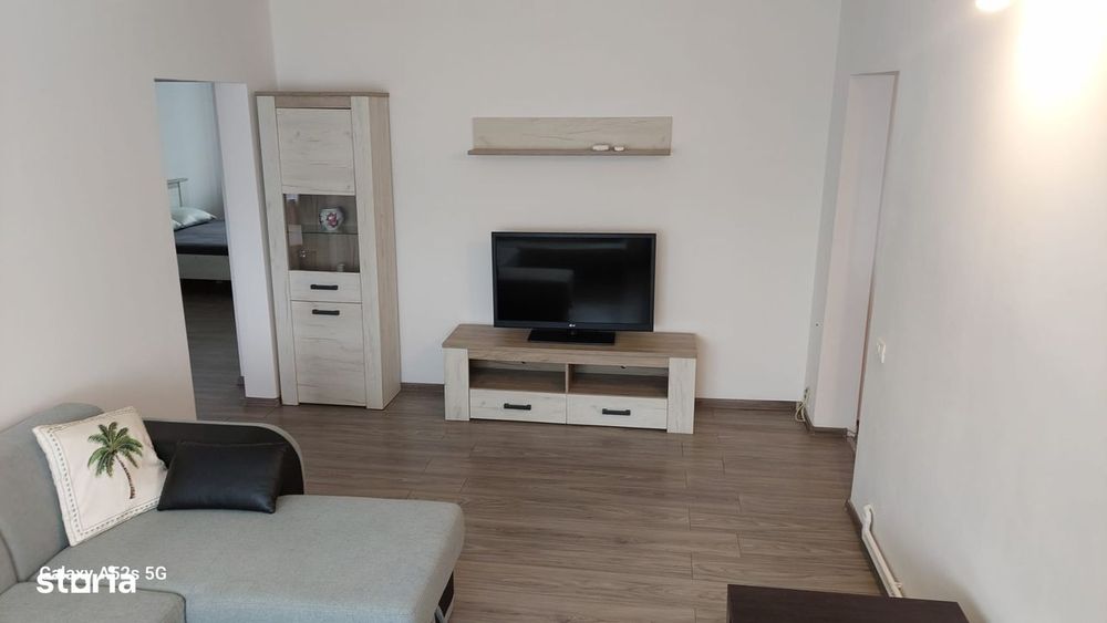 Apartament cu 3 camere, balcon și lift zona Circumvalatiunii