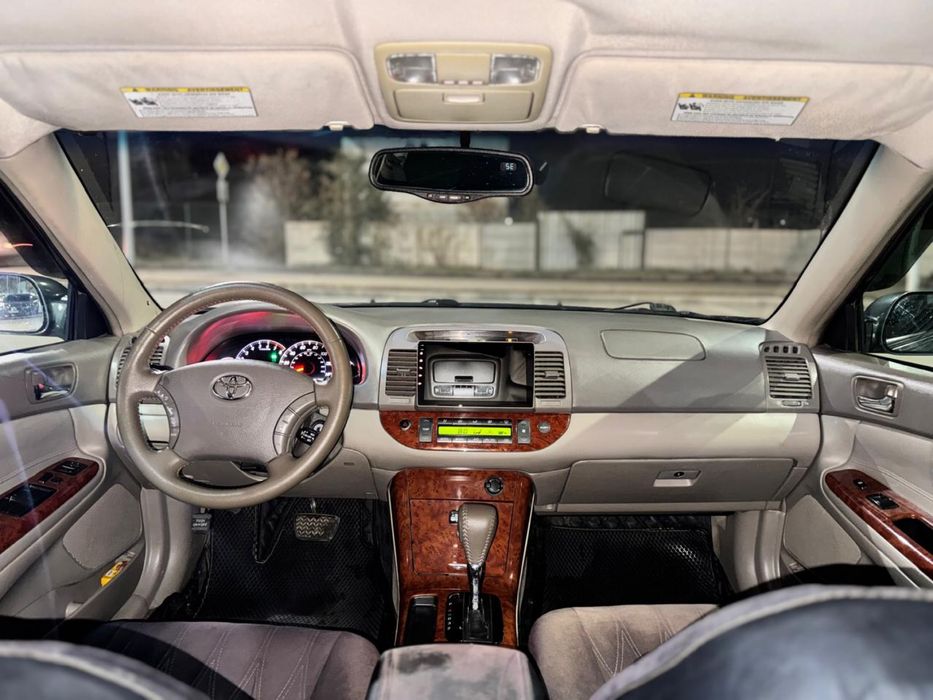 Продам Тойота камри 35 Американец