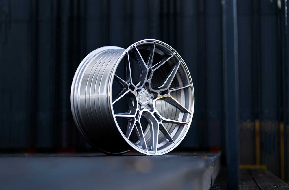 Jante Japan Racing JR51 / 5x120 / 5x112 / 5x114,3 / 5x110 / 5x118