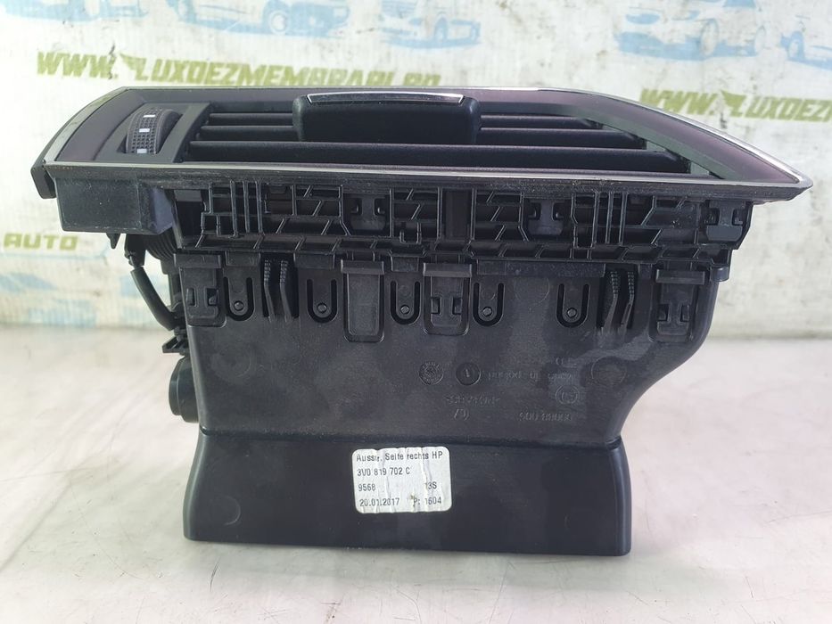 Grila ventilatie bord 3v0819702c Skoda Superb 3 (facelift) (2019 - 2023)
