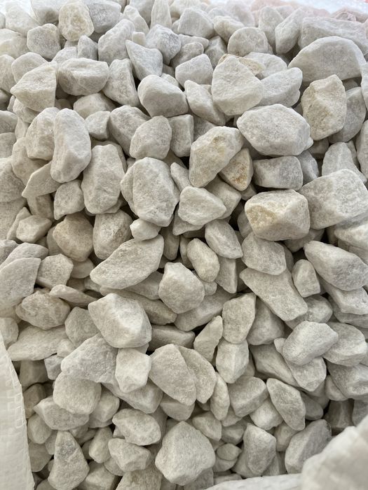 Мрамор крошка,Белый щебень Галька Актас