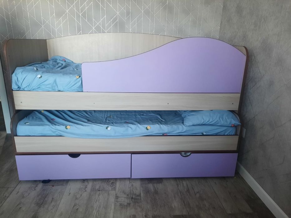 Детский двухэтажный кровать